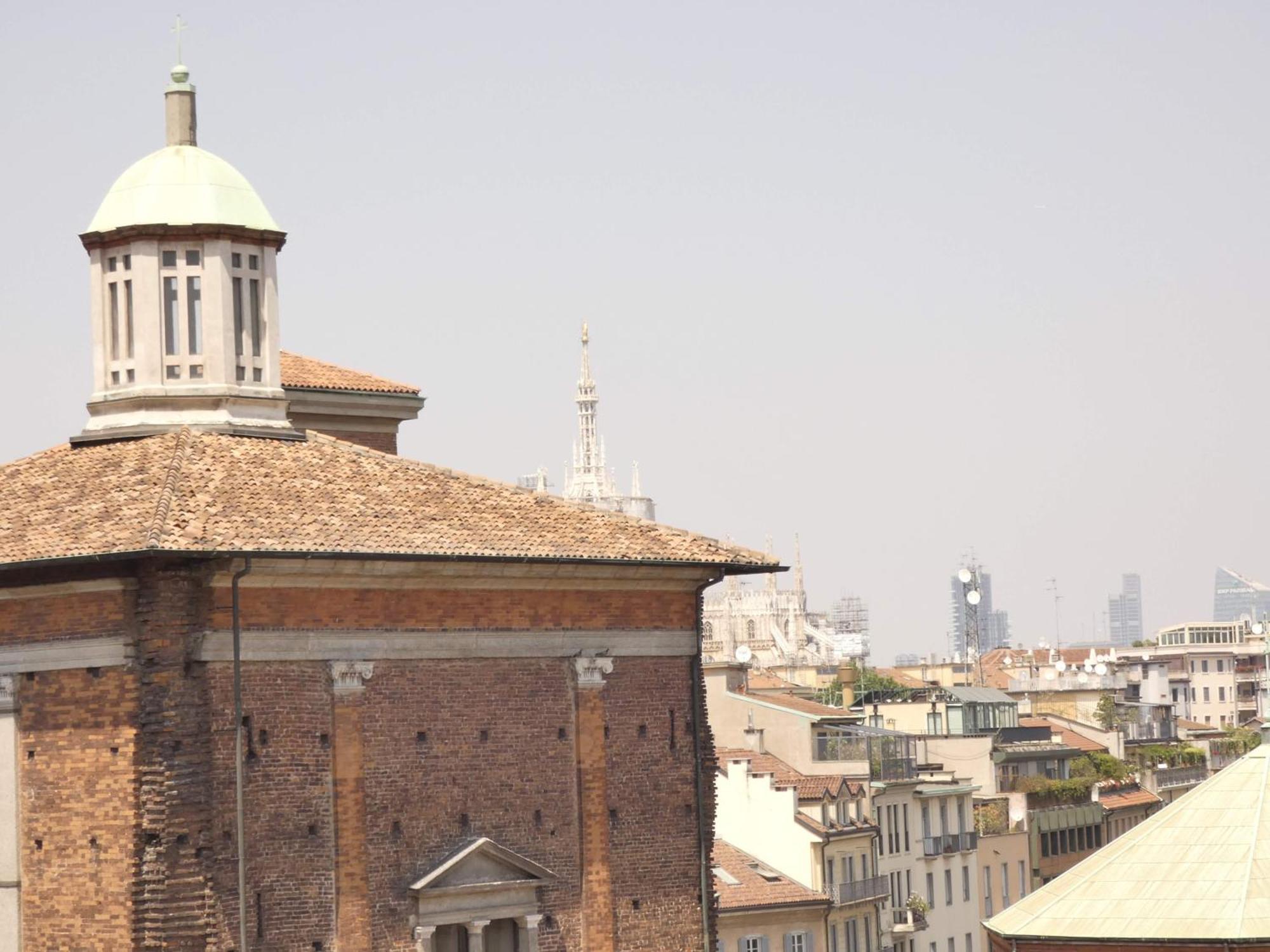 Heart Milan Apartments Duomo Missori Exterior photo